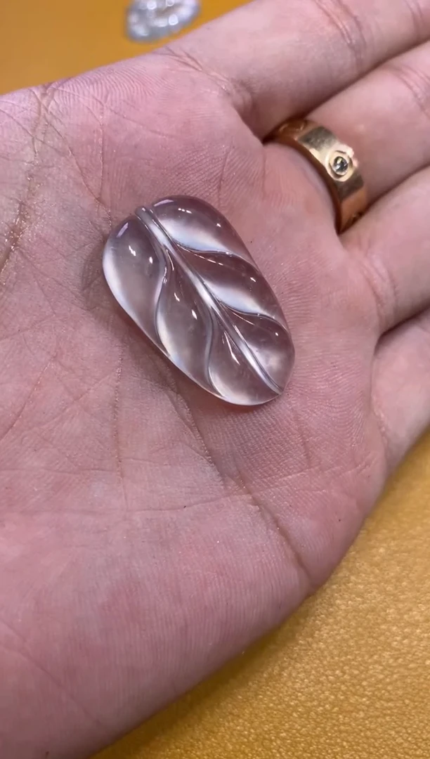 翡翠未镶嵌吊坠(不含链)叶子13800