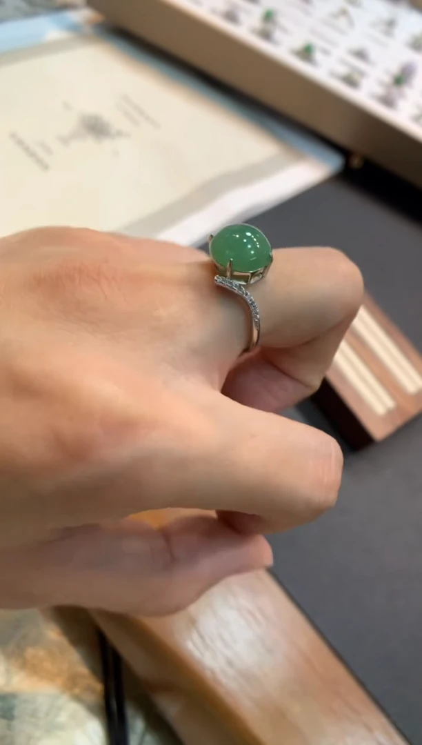 翡翠戒指银S925镶嵌戒指