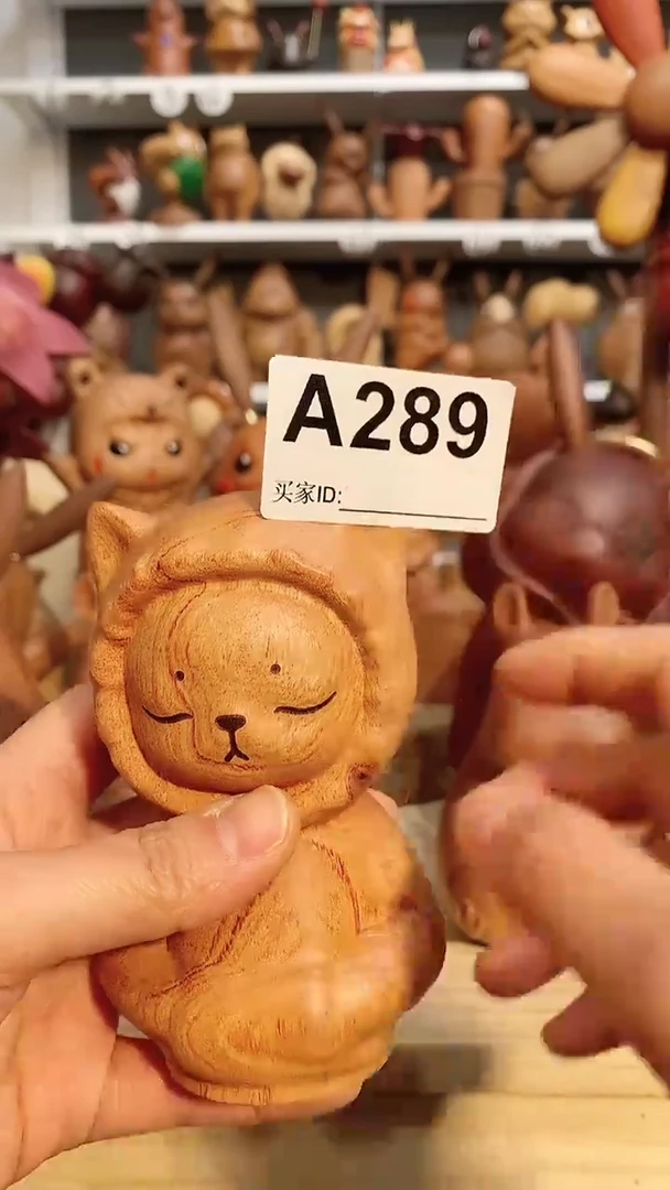 【闪购商品】木木雕摆件可爱卡通