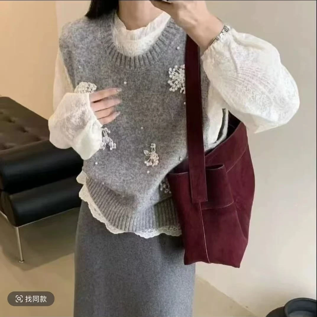 精致珍珠花朵毛衣背心女温柔风圆领毛衣马甲背心针织