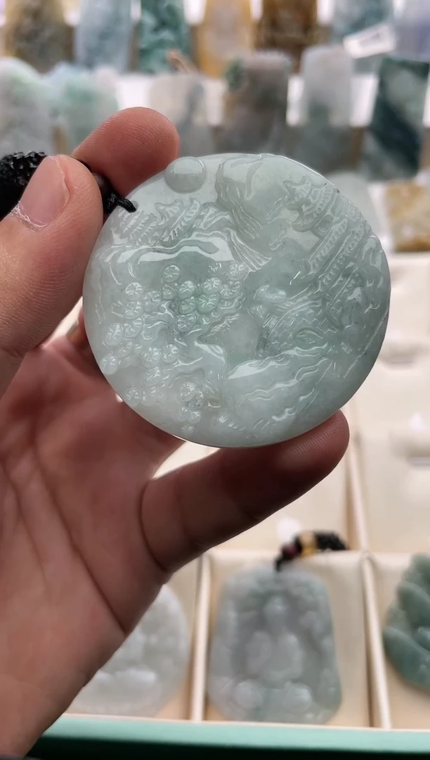 【闪购商品】翡翠颈饰未镶嵌..../1/18/ 92