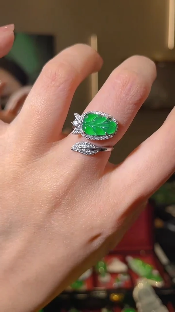 【闪购商品】翡翠戒指银S925镶嵌天然翡翠A货