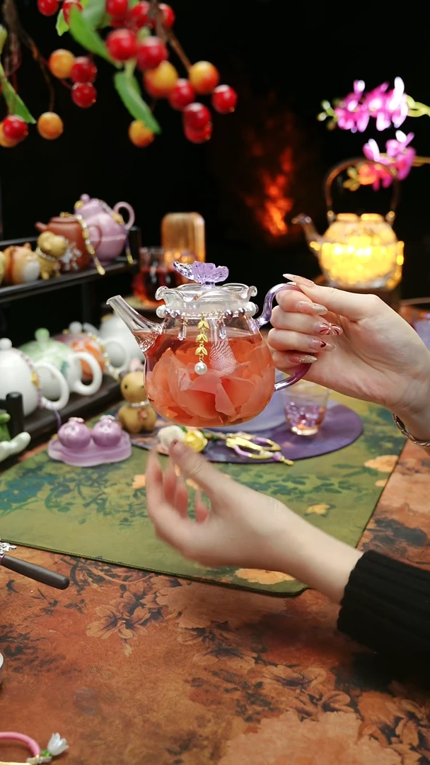 【闪购商品】紫色铃兰花茶壶+链子
