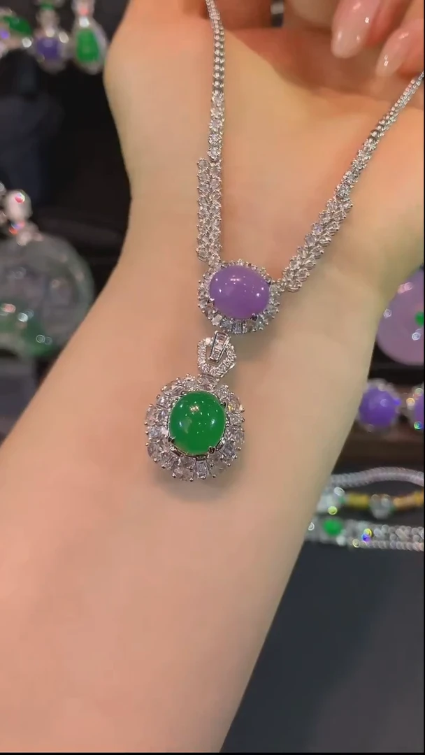 套链未镶嵌翡翠吊坠