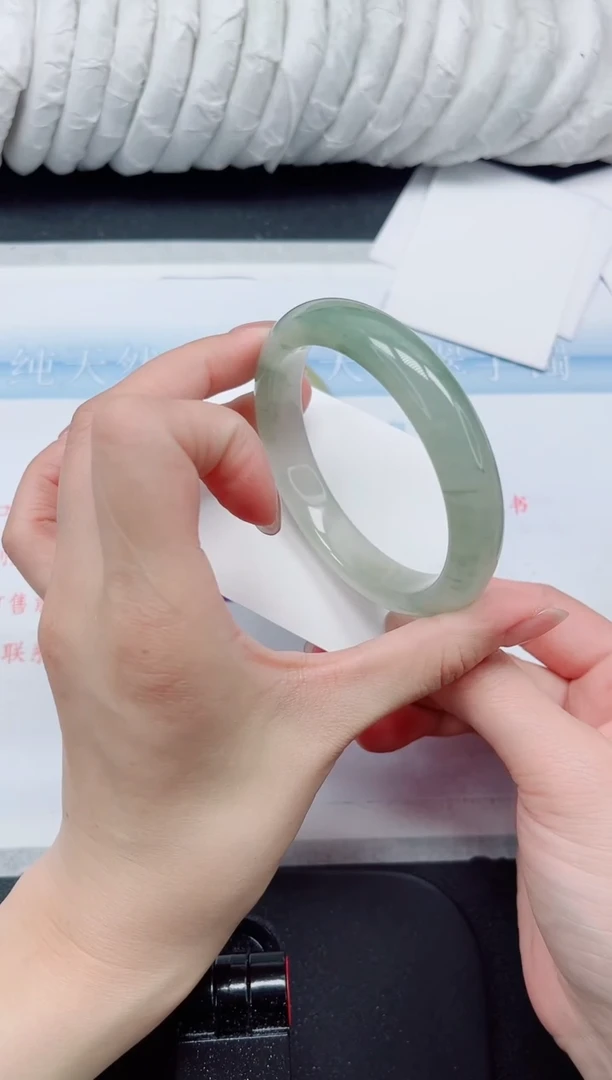 【闪购商品】石英质玉手镯未镶嵌358#59.9