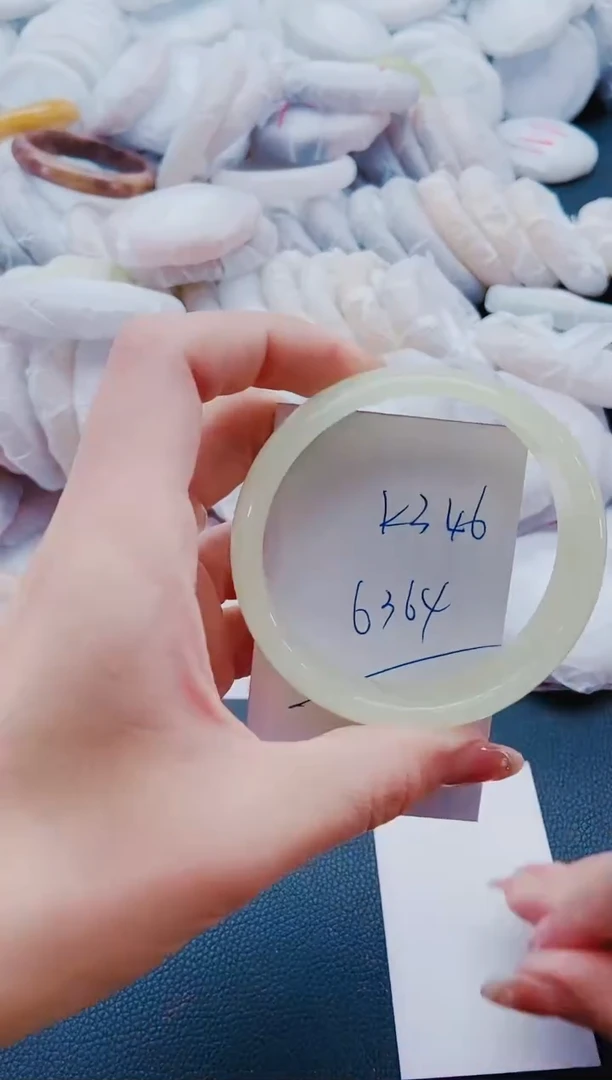 未镶嵌手镯石英质玉K346-63-64