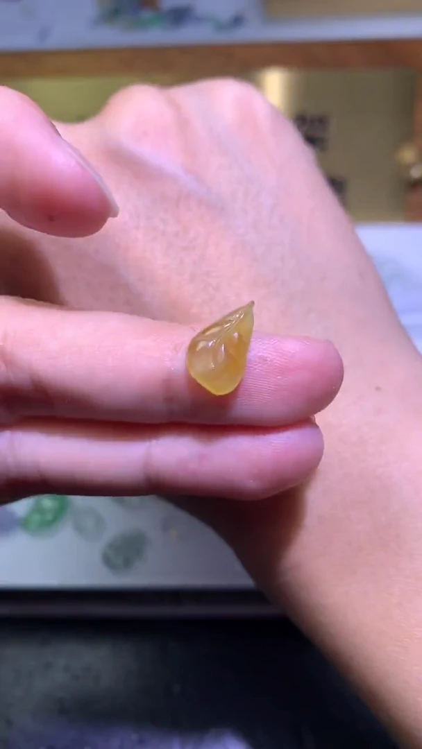 未镶嵌定制翡翠毛货