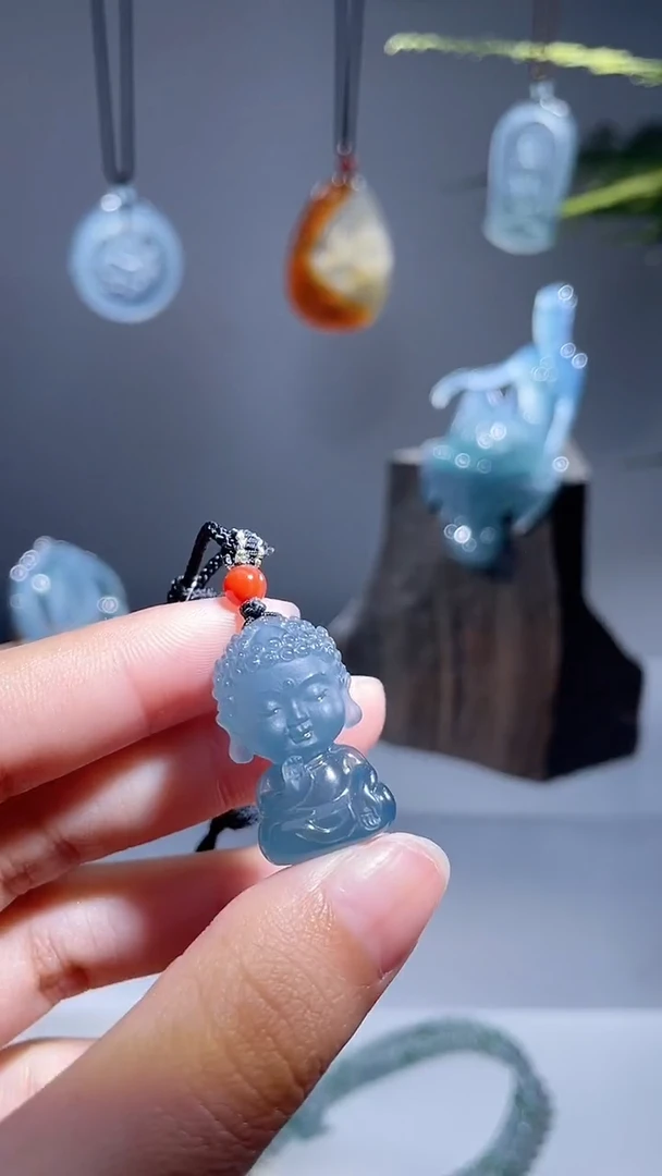 颈饰未镶嵌翡翠宝宝佛