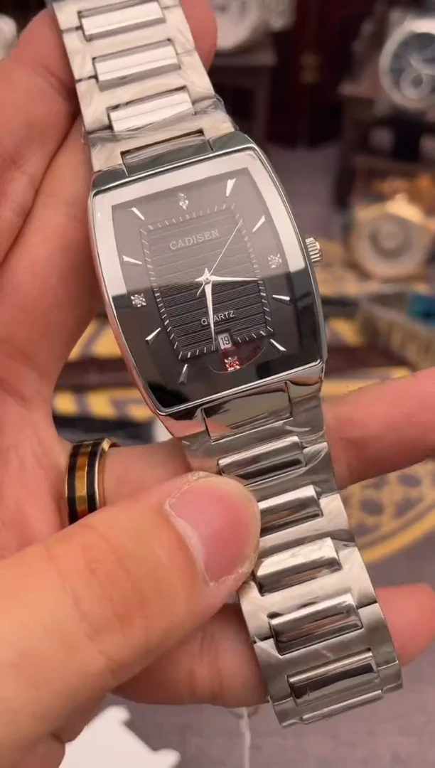 孤品闪电购手表一只