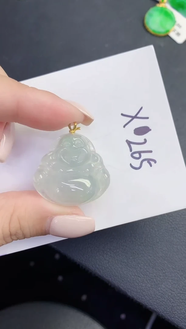 颈饰18K金镶嵌翡翠缅甸天然翡翠A货