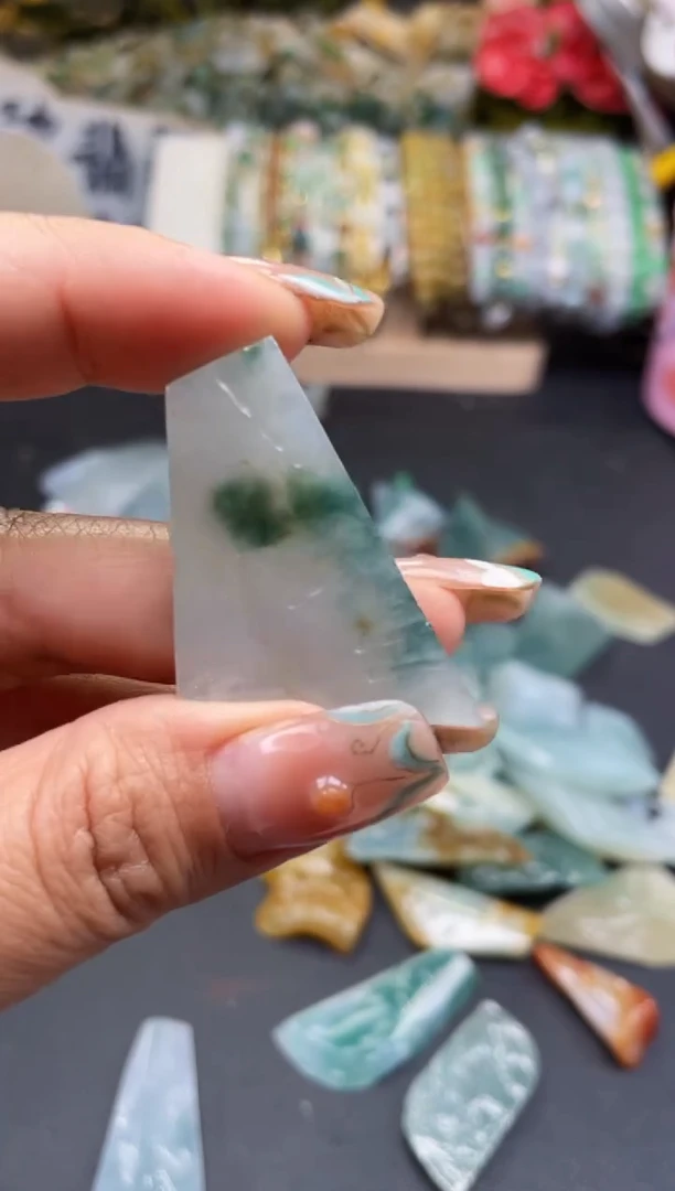 配石翡翠天然翡翠28