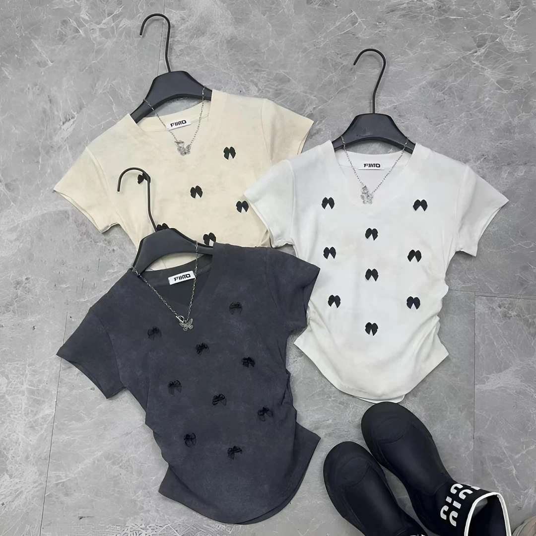 2025夏季新款扎染复古正肩短袖t恤女潮流修身显瘦小众设计师V领