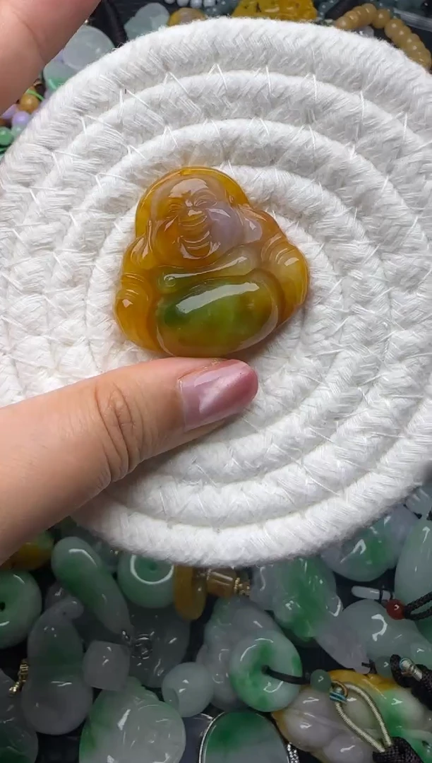 颈饰未镶嵌翡翠缅甸翡翠吊坠