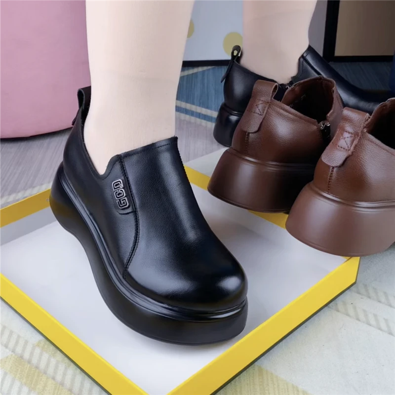 单鞋女真皮圆头深口厚底一脚蹬皮鞋复古休闲侧拉链轻便软底妈妈鞋