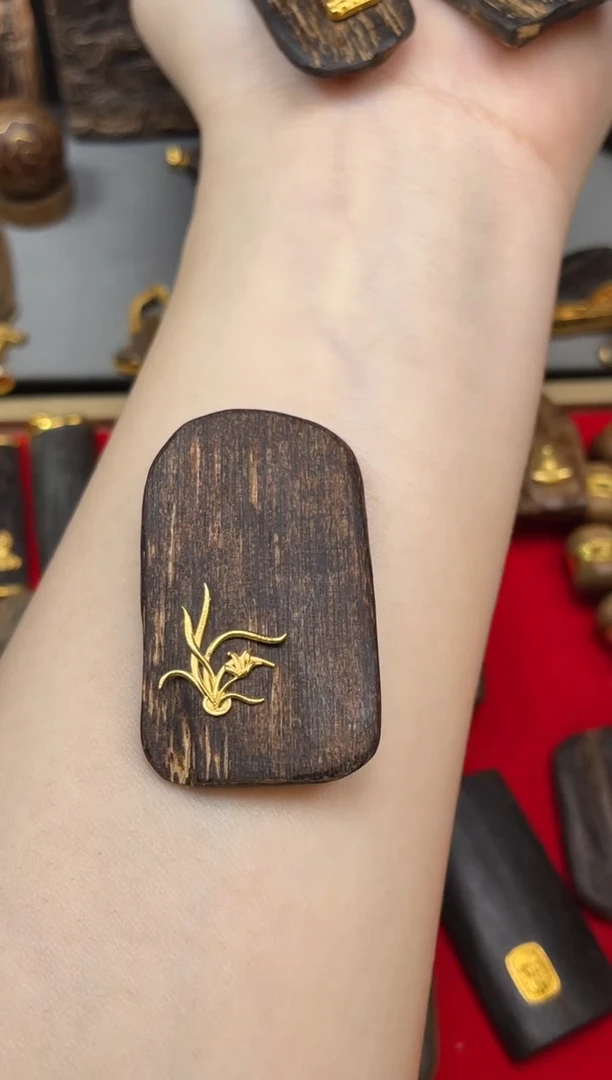 沉香吊坠沉香吊坠56