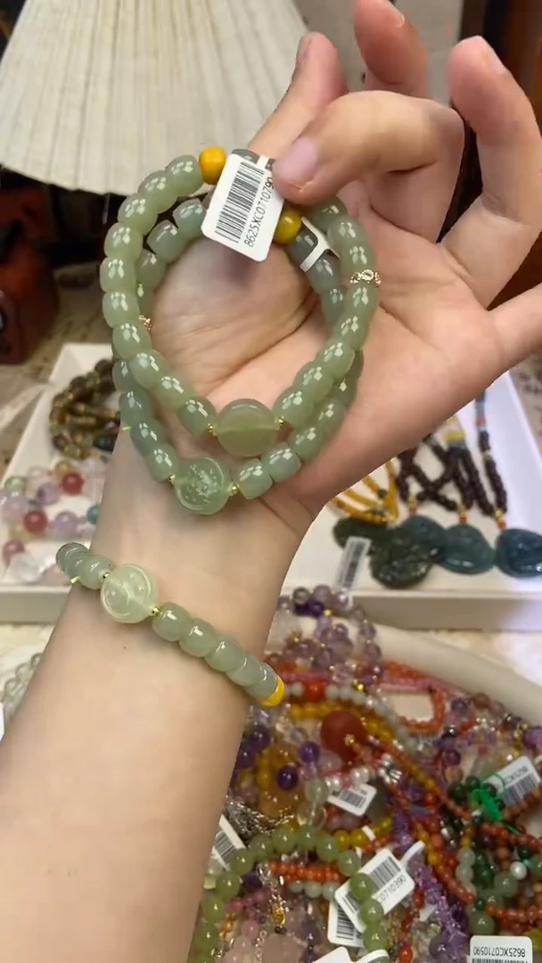 手饰和田玉未镶嵌315