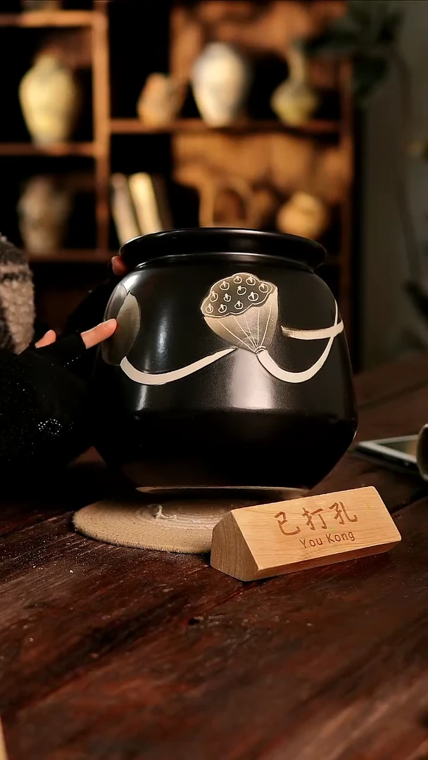 摆件5-226高25口18误差2已打孔瑕疵