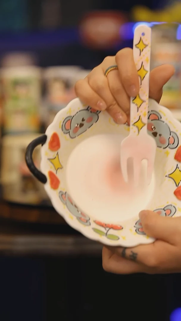 【闪购商品】摆件景德镇釉下彩绘设计师款式陶瓷