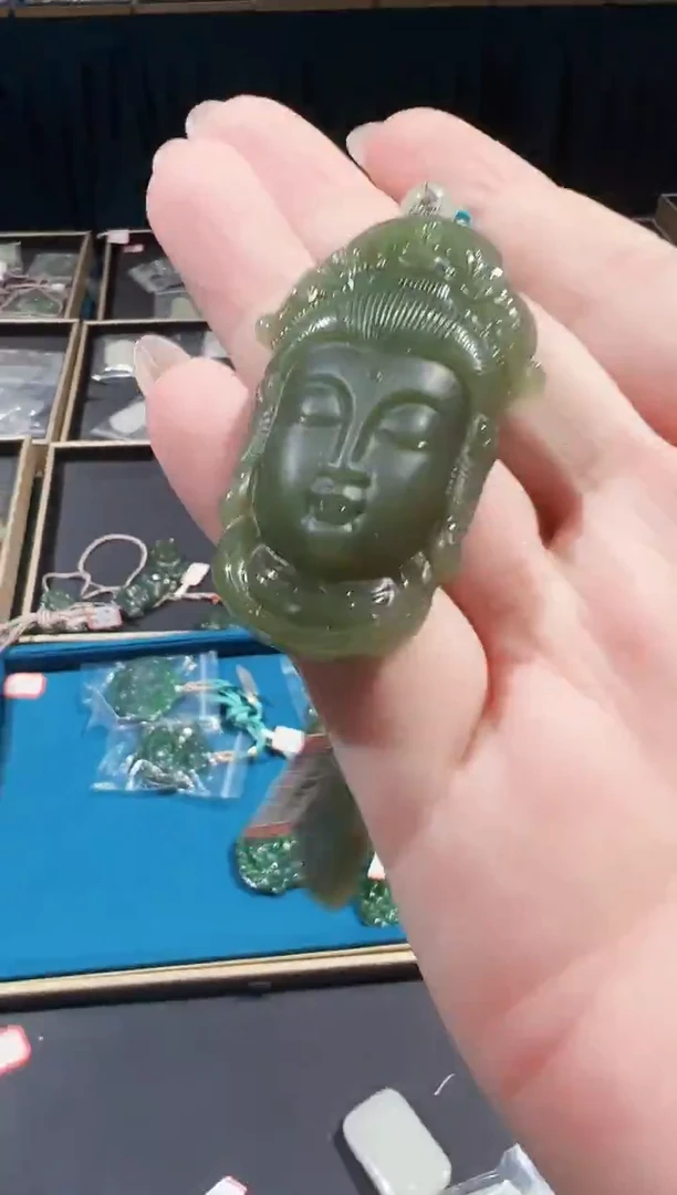 颈饰未镶嵌和田玉多样性发其一