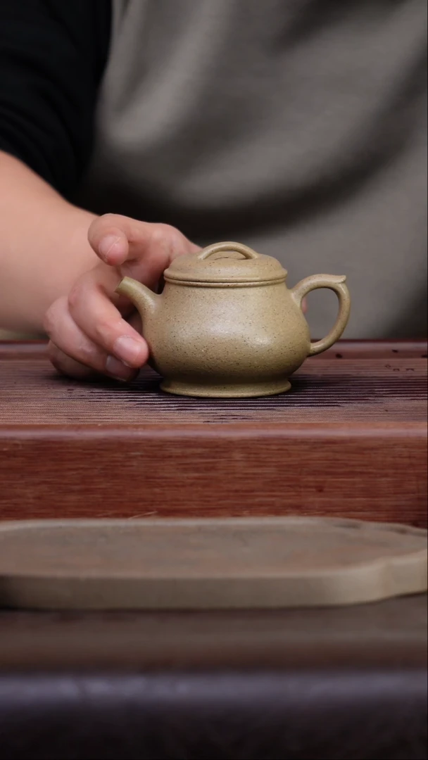 茶壶紫砂青降坡 诵经