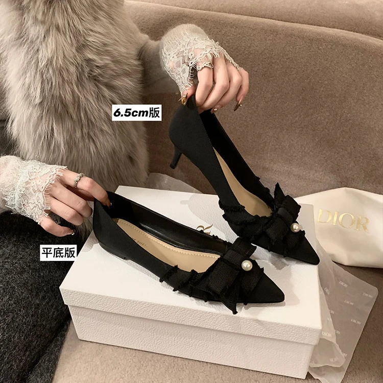 【sheii苏茵茵】~尖头蝴蝶蝶珍珠平底单鞋女高跟婚鞋通勤E5103002