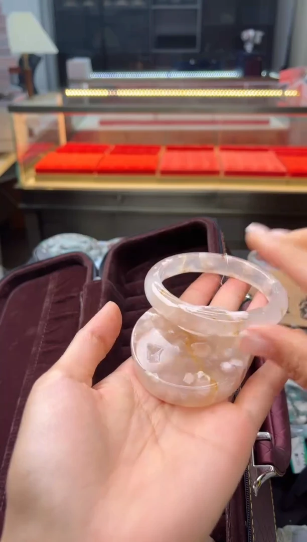 石英质玉手镯未镶嵌58圈口（赠送镯心）6911365