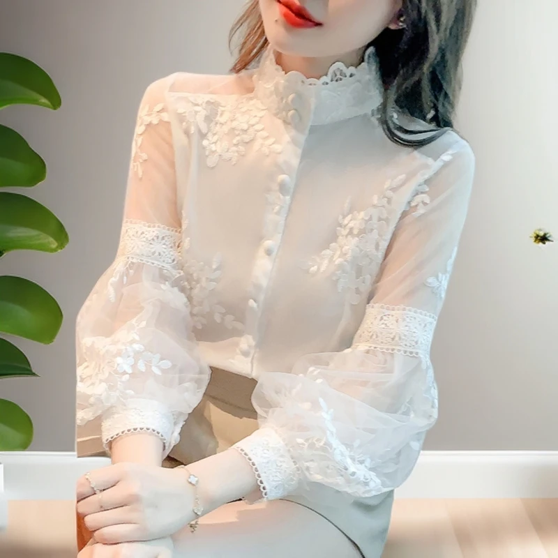宫廷风刺绣雪纺衬衫女春秋2025年新款气质蕾丝拼接灯笼袖立领上衣
