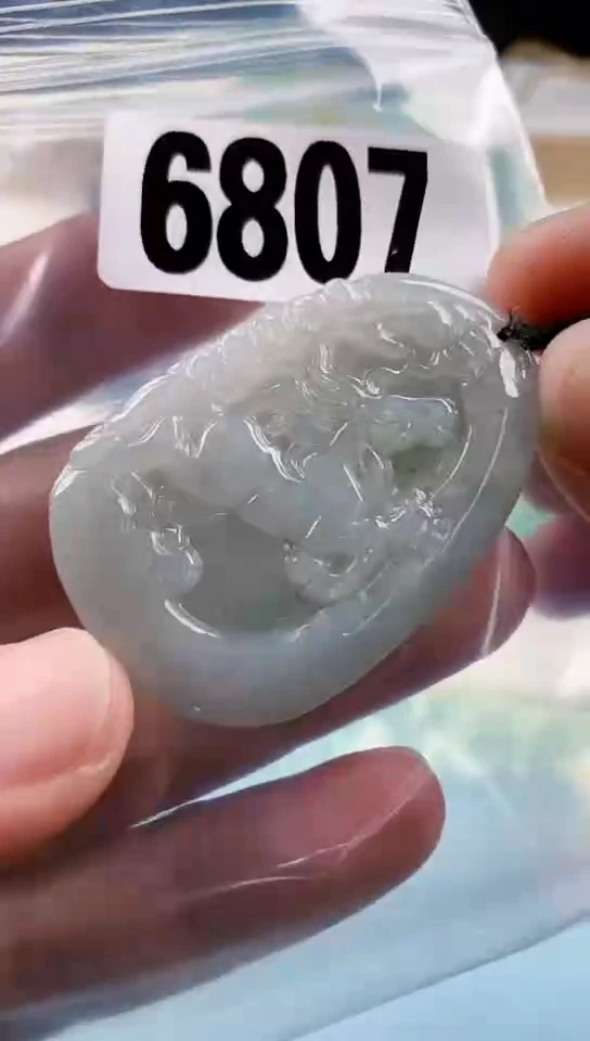 【闪购商品】翡翠挂件未镶嵌天然翡翠吊坠挂件