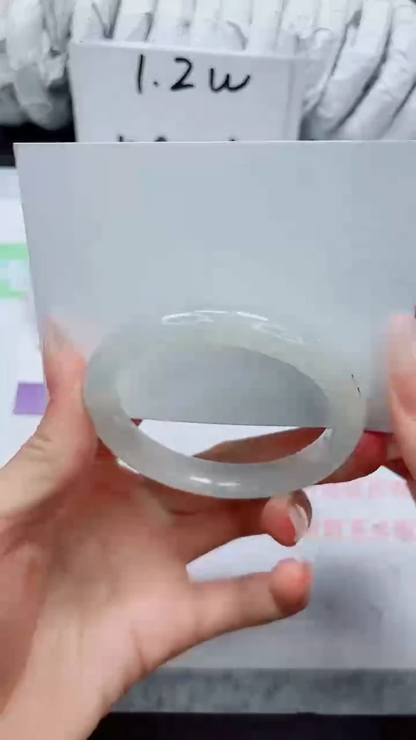 石英质玉手镯未镶嵌118-53