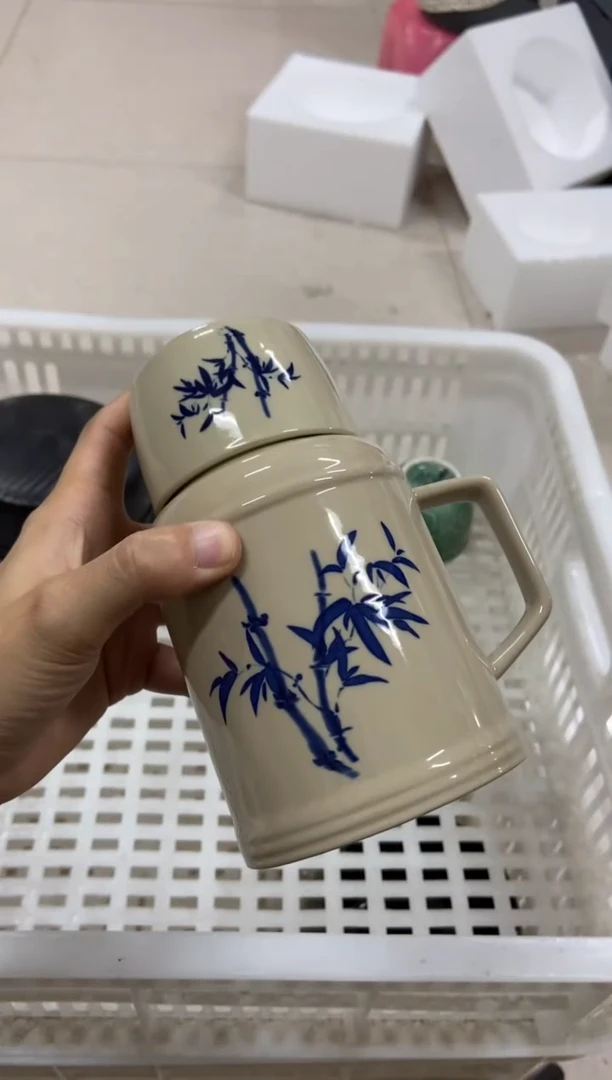 无运费险有瑕疵的摄影的产品有使用过的痕迹有点脏介意勿拍