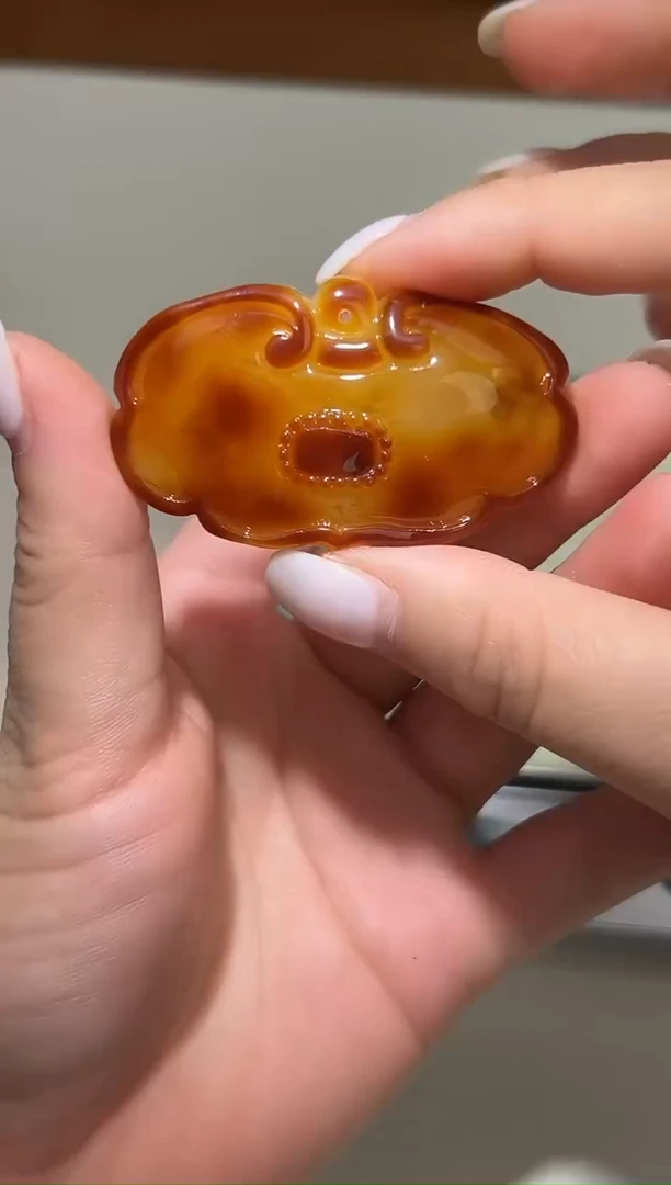 裸石琥珀未镶嵌琥珀蜜蜡吊坠