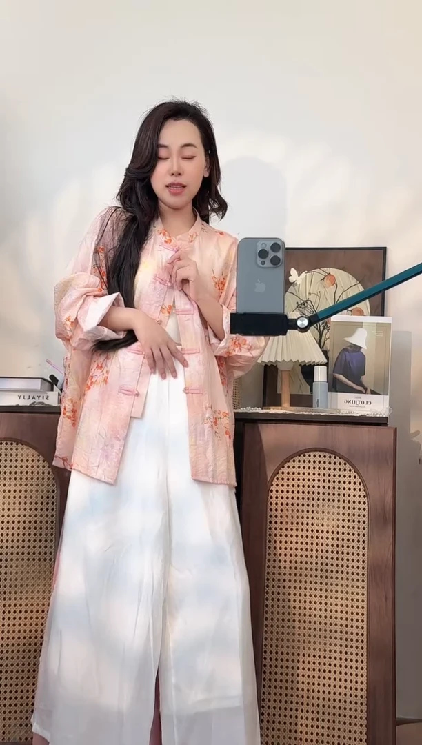 夏季碎花粉色开衫