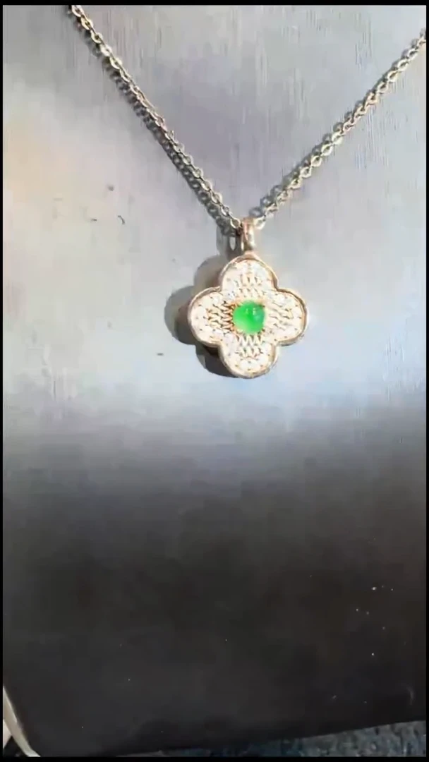 【闪购商品】翡翠吊坠(不含链)未镶嵌多样性发货其一不含链