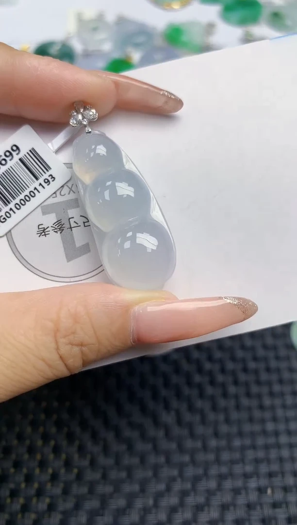 颈饰18K金镶嵌翡翠天然缅甸A货翡翠百元以上9元证书费自理