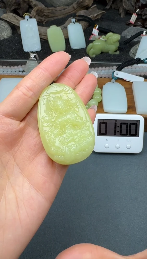 颈饰未镶嵌和田玉3