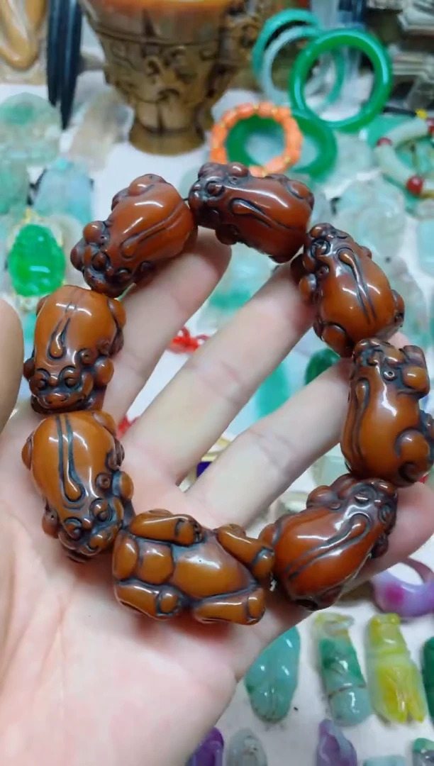 1直播间的实时画面