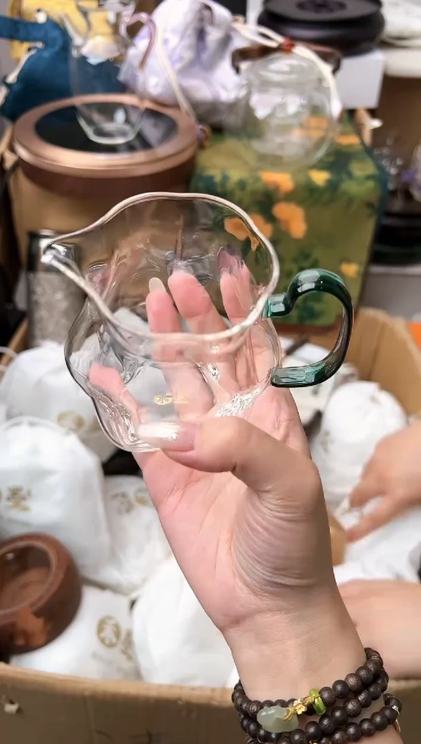 禾墨云华墨绿色