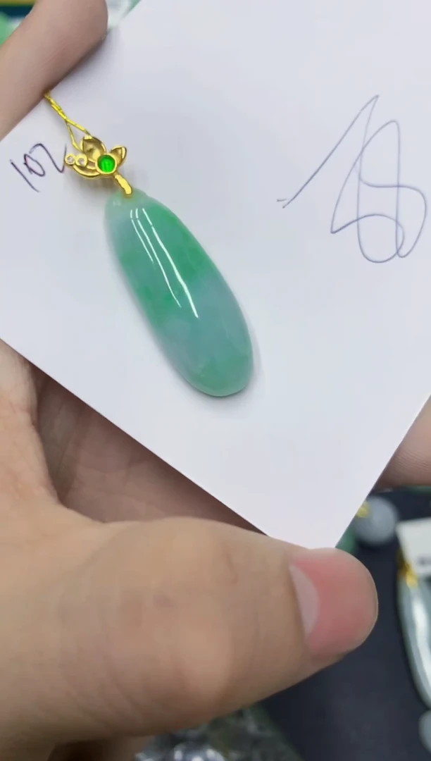 颈饰未镶嵌翡翠111111111111