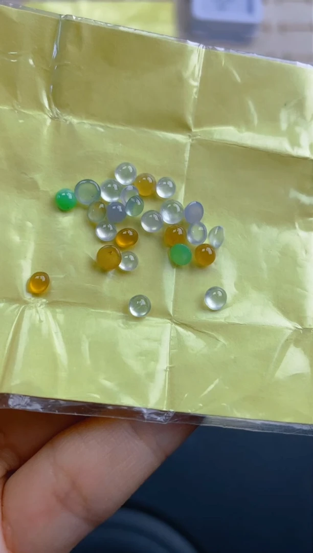 定制翡翠未镶嵌天然翡翠蛋面38