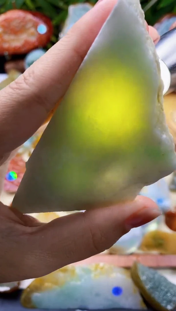 定制翡翠未镶嵌翡翠