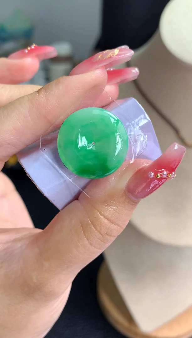 定制翡翠未镶嵌扣子