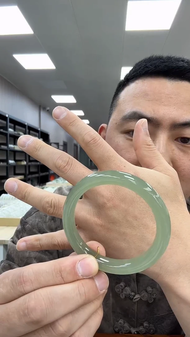 【闪购商品】和田玉手镯未镶嵌57  005