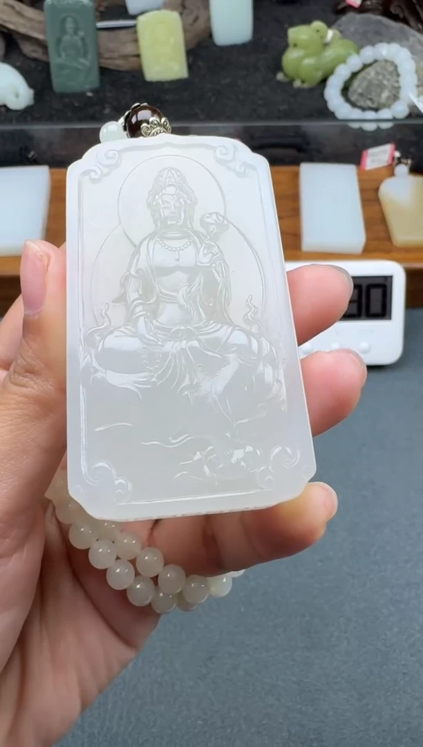 颈饰未镶嵌和田玉1