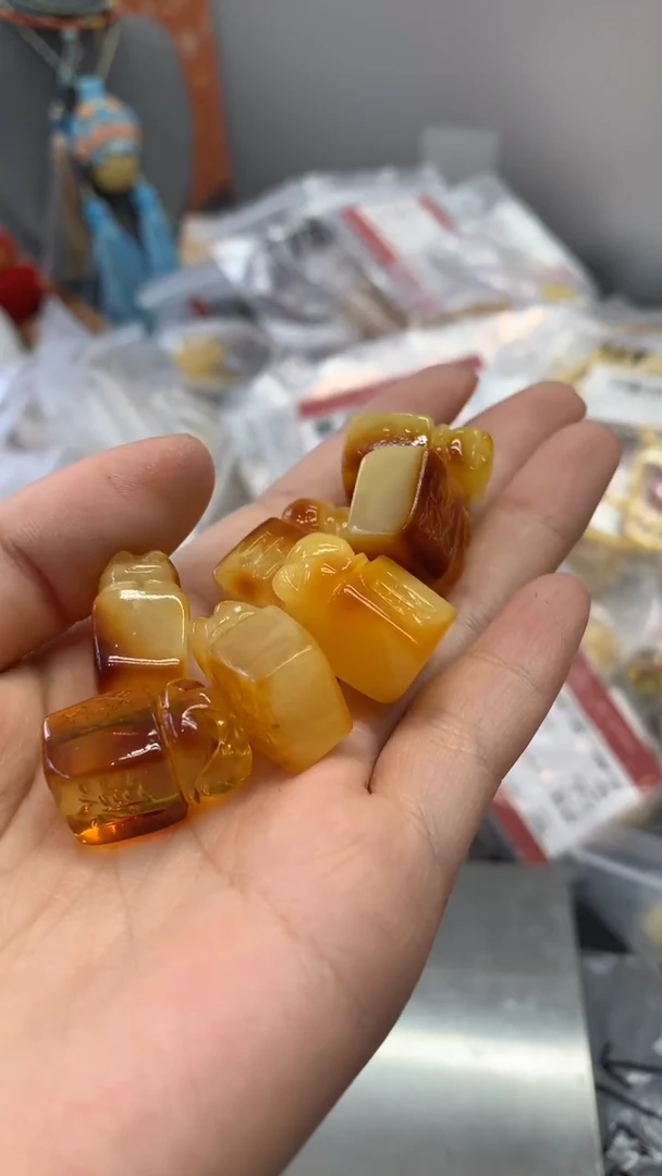 未镶嵌琥珀珠宝奇石677多样性发其一默认有瑕