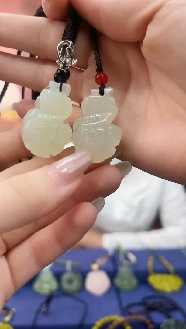 未镶嵌岫玉吊坠·多样性发货拍一发一