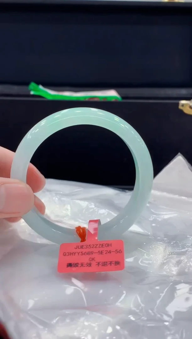 未镶嵌手镯翡翠翡翠手镯