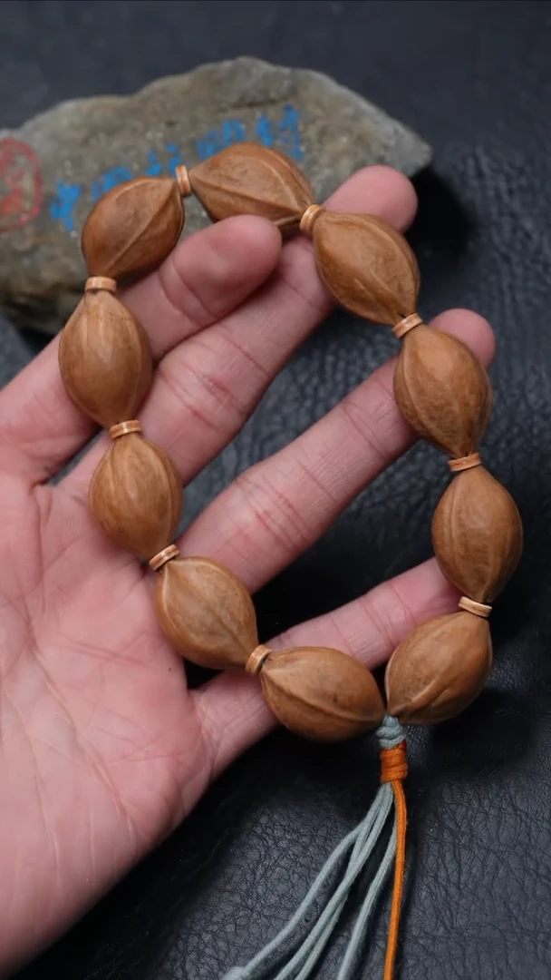 【闪购商品】橄榄核吊坠橄榄核