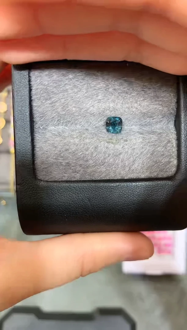 【闪购商品】定制尖晶石裸石未镶嵌枕型 蓝孔雀色调 0.85ct