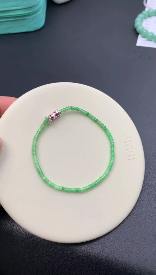 未镶嵌定制翡翠48小时鉴赏期 退货不扣服务费