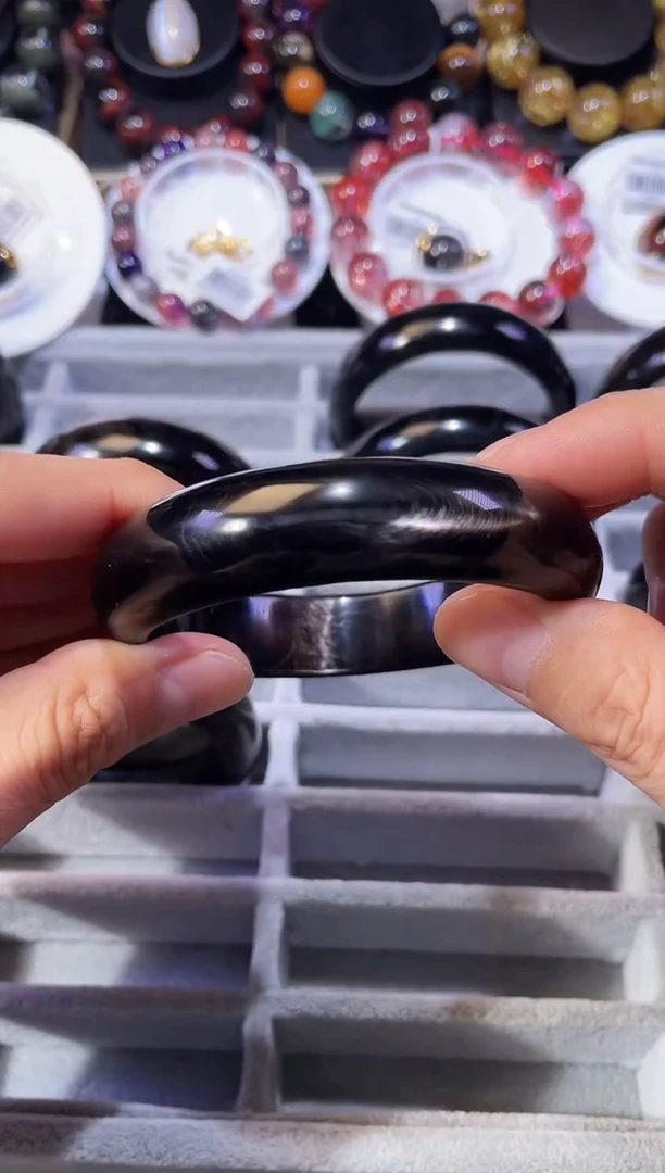 未镶嵌辉石手镯无****心金运石手镯（多样性发其一）